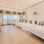 Panoramica Pool & Sauna