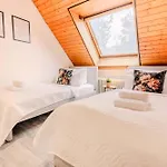 Panoramica Pool & Sauna فيلة Weitersburg