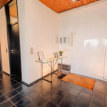 Panoramica Pool & Sauna 别墅 *