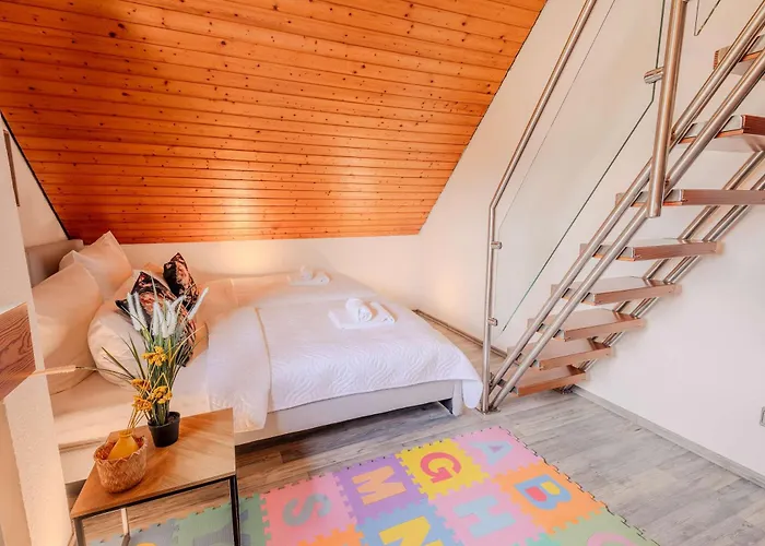 Panoramica Pool & Sauna Weitersburg