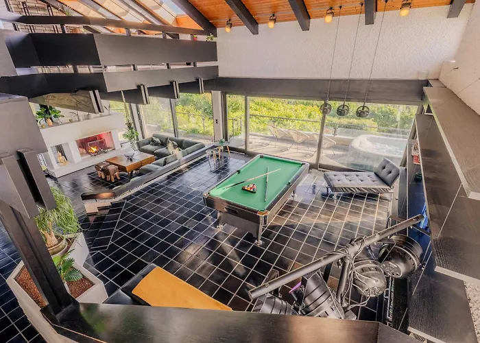 Panoramica Pool & Sauna Villa Weitersburg